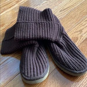 Barely worn Ugg knit boots.